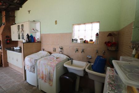 Casa à venda com 376m², 3 quartos e 3 vagasÁrea de Serviço