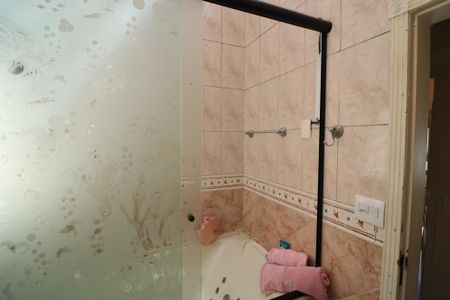 Casa à venda com 376m², 3 quartos e 3 vagasBanheiro