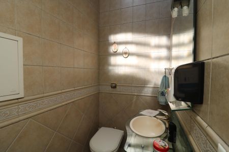 Casa à venda com 376m², 3 quartos e 3 vagasLavabo