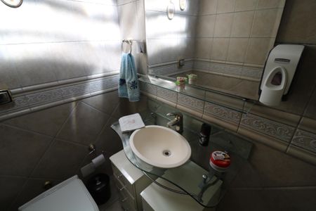 Casa à venda com 376m², 3 quartos e 3 vagasLavabo