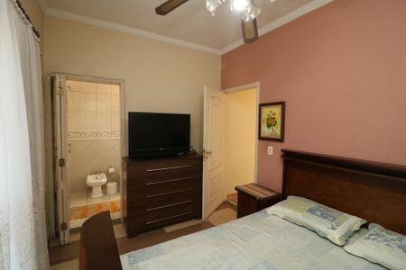 Casa à venda com 376m², 3 quartos e 3 vagasSuite