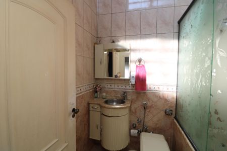 Casa à venda com 376m², 3 quartos e 3 vagasBanheiro