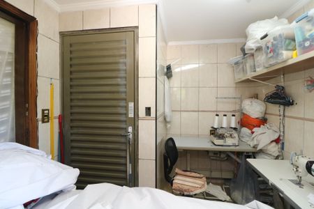 Casa à venda com 376m², 3 quartos e 3 vagasQuarto de Serviço