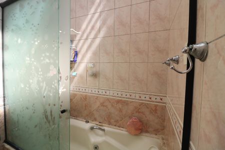 Casa à venda com 376m², 3 quartos e 3 vagasBanheiro