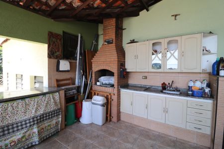 Casa à venda com 376m², 3 quartos e 3 vagasChurrasqueira