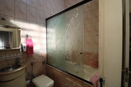 Casa à venda com 376m², 3 quartos e 3 vagasBanheiro