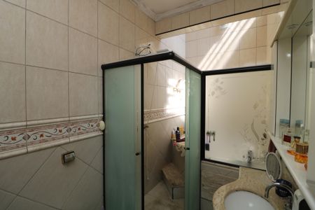 Casa à venda com 376m², 3 quartos e 3 vagasBanheiro da Suíte