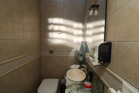 Casa à venda com 376m², 3 quartos e 3 vagasLavabo