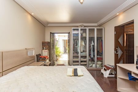 Casa à venda com 200m², 3 quartos e 2 vagasSuíte 2