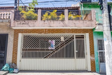 Casa à venda com 200m², 3 quartos e 2 vagasFachada