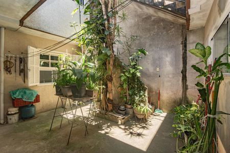 Casa à venda com 200m², 3 quartos e 2 vagasQuintal