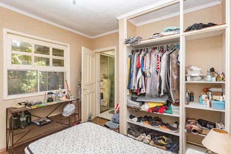 Casa à venda com 200m², 3 quartos e 2 vagasQuarto de Serviço