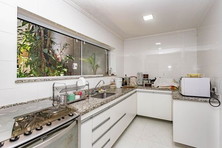 Casa à venda com 200m², 3 quartos e 2 vagasCozinha