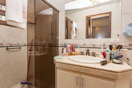 Casa à venda com 200m², 3 quartos e 2 vagasBanheiro da Suíte 2