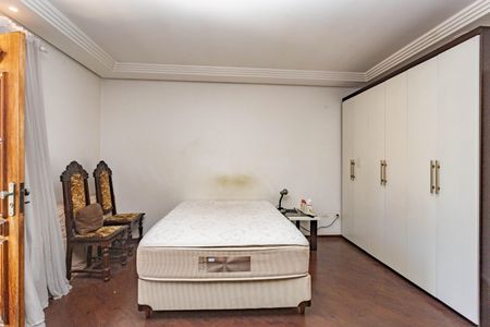 Casa à venda com 200m², 3 quartos e 2 vagasSuíte 1