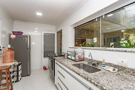 Casa à venda com 200m², 3 quartos e 2 vagasCozinha