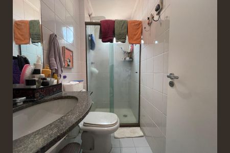 Apartamento à venda com 50m², 2 quartos e 1 vaga Apartamento à venda com 50m², 2 quartos e 1 vagaBanheiro Social
