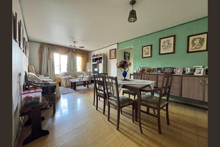 Apartamento à venda com 110m², 3 quartos e sem vagasala