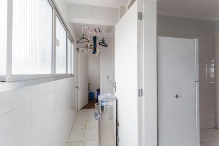 Apartamento para alugar com 110m², 3 quartos e 1 vagaÁrea de Serviço