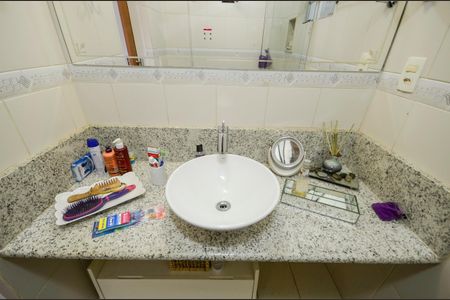 Apartamento para alugar com 41m², 1 quarto e sem vagaBanheiro