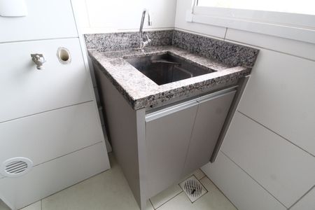 Apartamento para alugar com 58m², 2 quartos e 1 vagaÁrea de Serviço