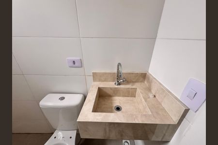 Apartamento para alugar com 50m², 2 quartos e 1 vaga Apartamento para alugar com 50m², 2 quartos e 1 vagaBanheiro