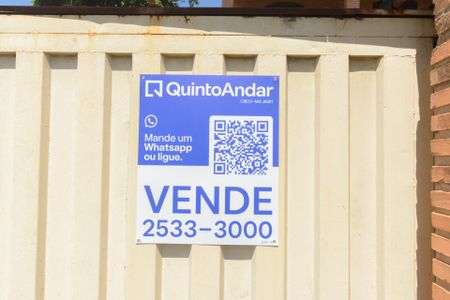 Casa à venda com 360m², 3 quartos e 4 vagasPlaquinha