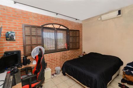 Casa à venda com 360m², 3 quartos e 4 vagasQuarto 2