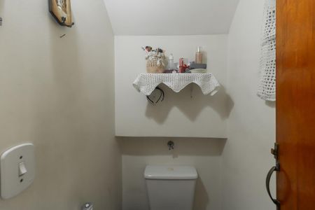 Casa de condomínio à venda com 60m², 2 quartos e 1 vagaLavabo