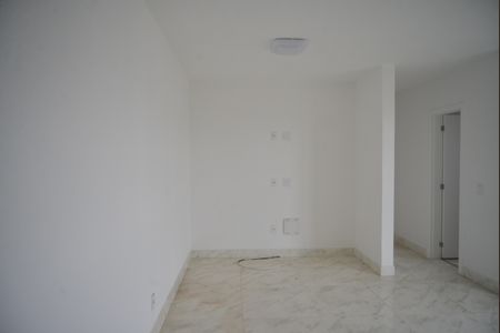 Sala de apartamento à venda com 2 quartos, 58m² em Utinga, Santo André