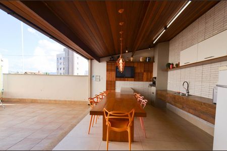 Casa à venda com 360m², 5 quartos e 4 vagas Casa à venda com 360m², 5 quartos e 4 vagasÁrea Gourmet