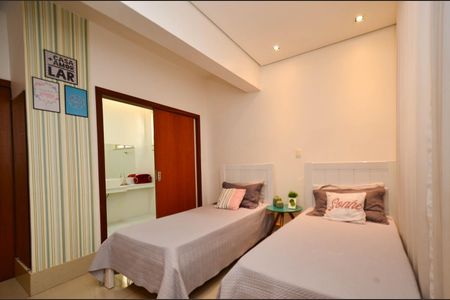 Casa à venda com 360m², 5 quartos e 4 vagas Casa à venda com 360m², 5 quartos e 4 vagasSuite1