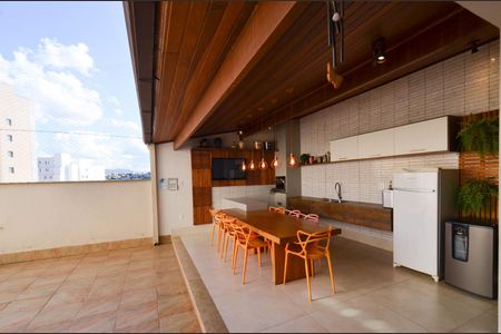 Casa à venda com 360m², 5 quartos e 4 vagas Casa à venda com 360m², 5 quartos e 4 vagasÁrea Gourmet