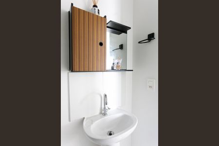 Apartamento à venda com 33m², 2 quartos e sem vagaBanheiro