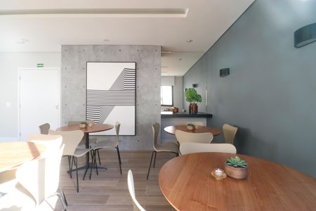 Apartamento à venda com 33m², 2 quartos e sem vagaÁrea comum - Salão de festas