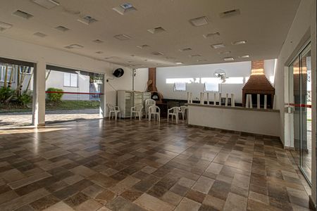 Apartamento para alugar com 84m², 2 quartos e 1 vagasalão de festas