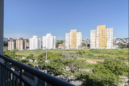 Apartamento para alugar com 84m², 2 quartos e 1 vagasacada