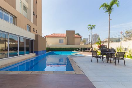 Apartamento à venda com 100m², 3 quartos e 2 vagas Apartamento à venda com 100m², 3 quartos e 2 vagasPiscina