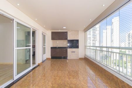 Apartamento à venda com 100m², 3 quartos e 2 vagas Apartamento à venda com 100m², 3 quartos e 2 vagasVaranda