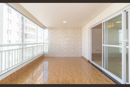 Apartamento à venda com 100m², 3 quartos e 2 vagas Apartamento à venda com 100m², 3 quartos e 2 vagasVaranda