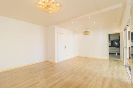 Apartamento à venda com 100m², 3 quartos e 2 vagas Apartamento à venda com 100m², 3 quartos e 2 vagasSala