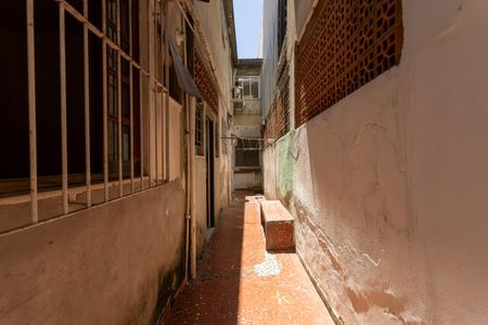 Casa à venda com 160m², 5 quartos e sem vaga Casa à venda com 160m², 5 quartos e sem vagaQuintal Fundos