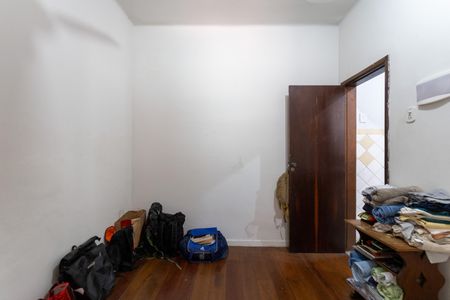 Casa à venda com 160m², 5 quartos e sem vaga Casa à venda com 160m², 5 quartos e sem vagaQuarto 4