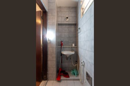 Casa à venda com 160m², 5 quartos e sem vaga Casa à venda com 160m², 5 quartos e sem vagaBanheiro Suite