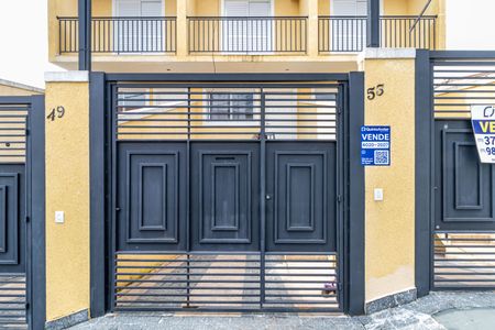 Casa à venda com 168m², 3 quartos e 6 vagasFachada