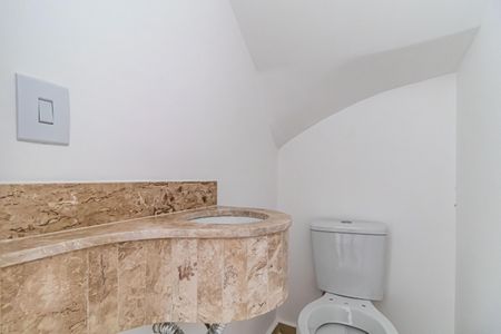 Casa à venda com 168m², 3 quartos e 6 vagasLavabo