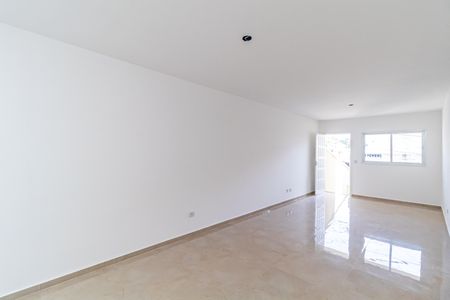 Casa à venda com 168m², 3 quartos e 6 vagasSala