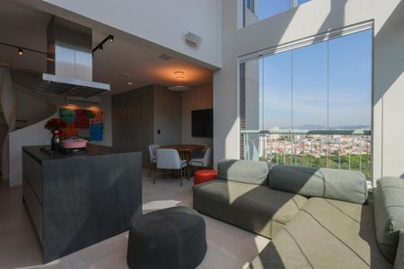 Apartamento à venda com 90m², 1 quarto e 2 vagas Apartamento à venda com 90m², 1 quarto e 2 vagasVaranda gourmet