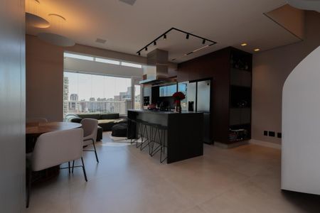 Apartamento à venda com 90m², 1 quarto e 2 vagas Apartamento à venda com 90m², 1 quarto e 2 vagasSala