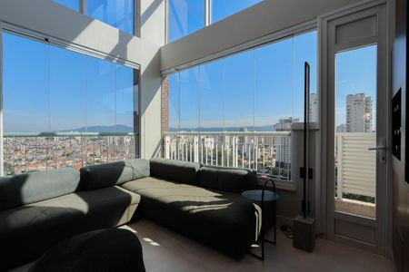 Apartamento à venda com 90m², 1 quarto e 2 vagas Apartamento à venda com 90m², 1 quarto e 2 vagasVaranda gourmet